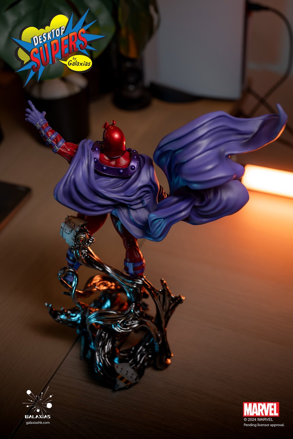 GALAXIAS MAGNETO 1/8 SCALE