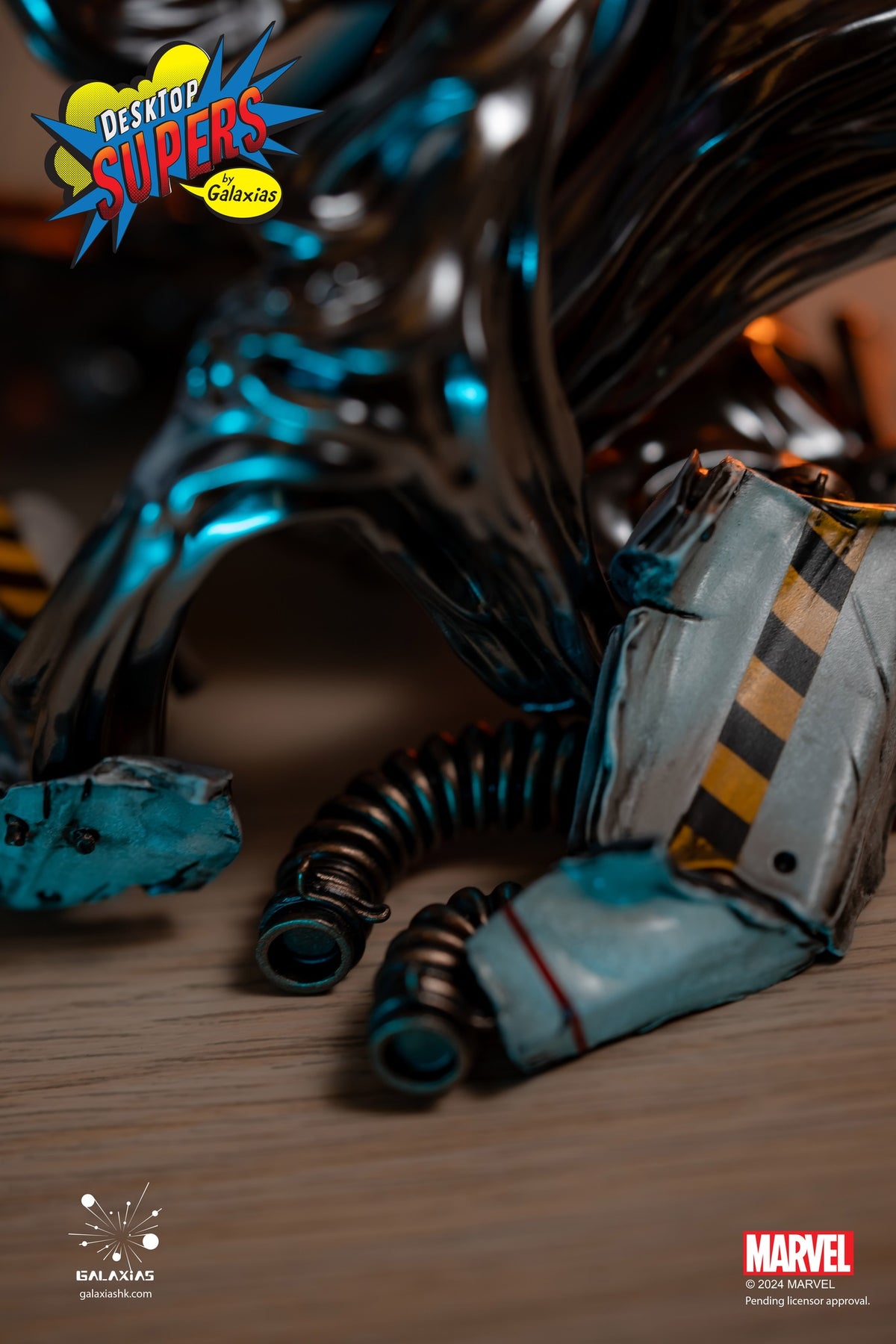 GALAXIAS MAGNETO 1/8 SCALE